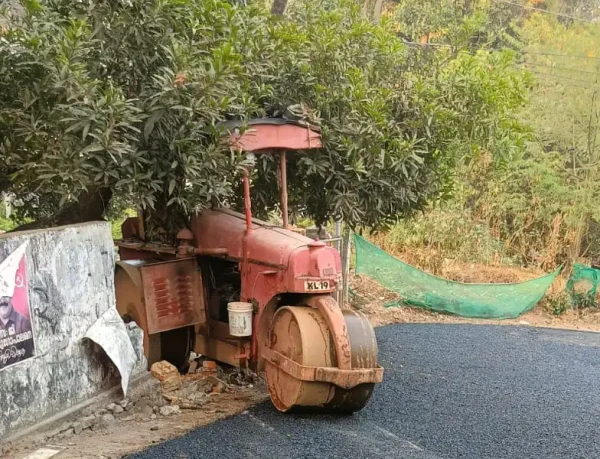 കുതിരവട്ടം പപ്പുവിന്റെ റോഡ് റോളർ വീണ്ടും