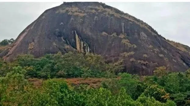 സാഹസികതയും തീർത്ഥാടനവും ഒരു കുടക്കീഴിൽ