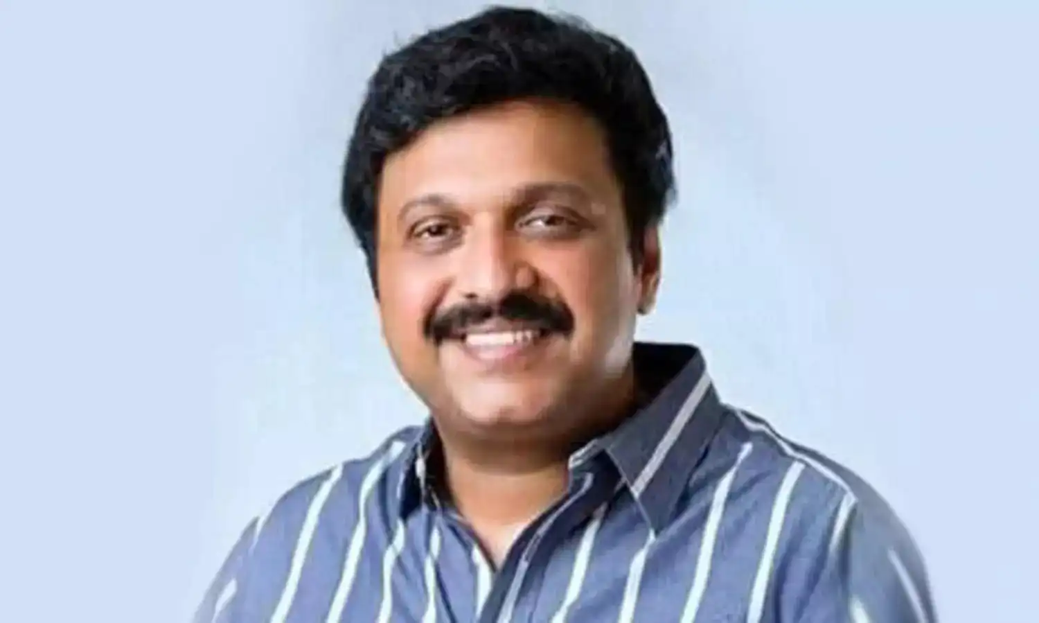 മഹാത്മാഗാന്ധിയെയും ജവഹര്‍ലാല്‍ നെഹ്റുവിനെയും അപമാനിച്ചു